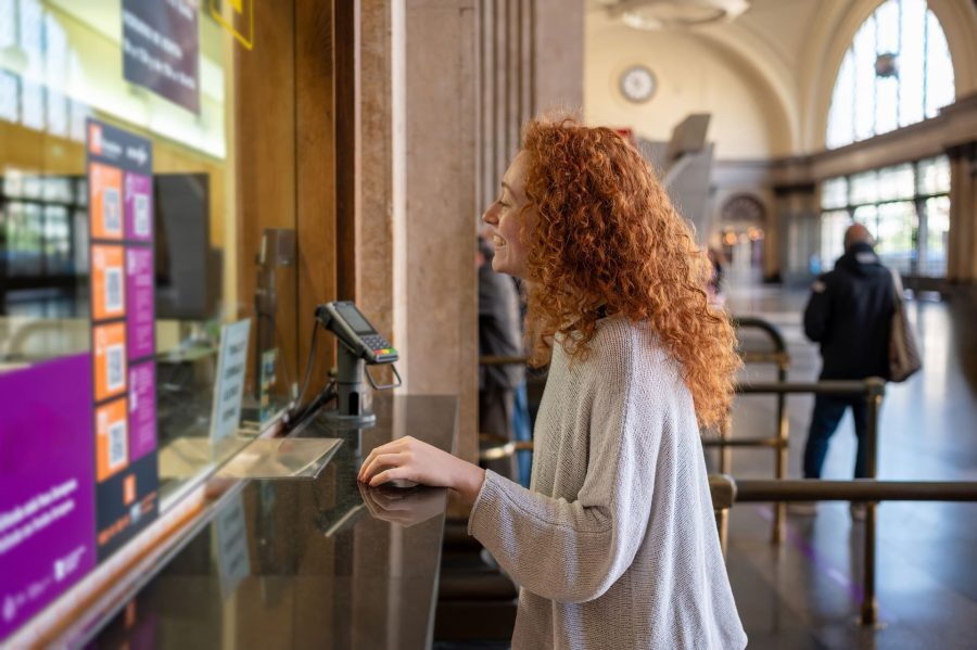 Garantizar por ley un tiempo máximo de respuesta en los servicios públicos